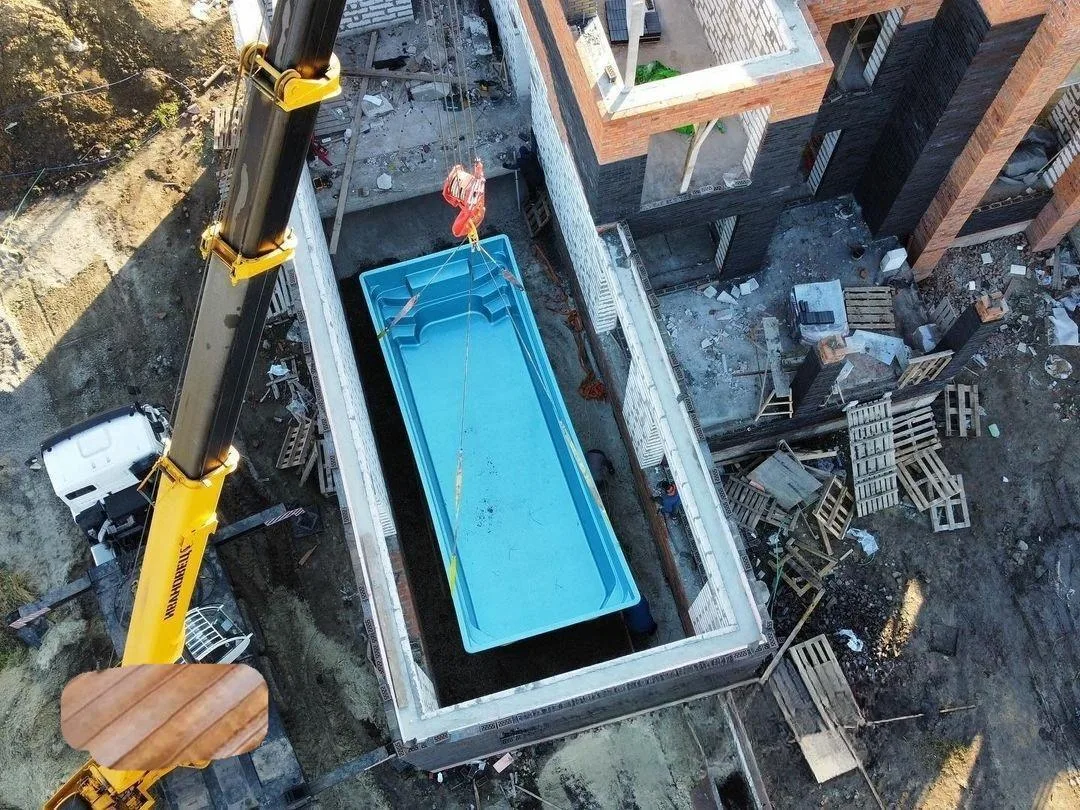 Laguna 9 — зона отдыха у бассейна в Норильске